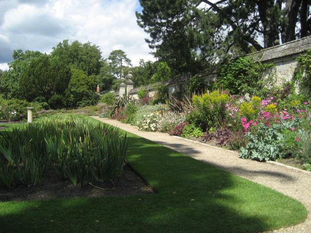 Garden wall